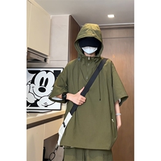 军绿色