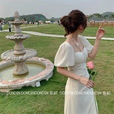 现货花朵挂脖连衣裙，女装连衣裙，东町