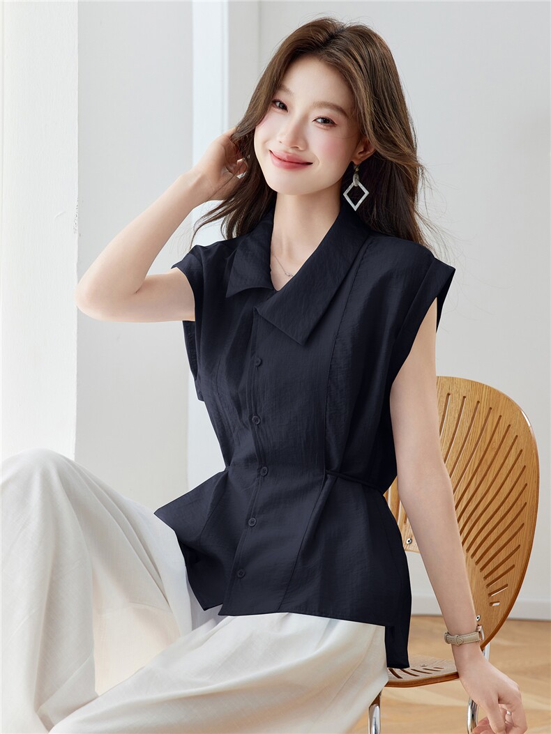 现货2026年夏季设计感时尚优雅无袖收腰不对称翻领女士衬衫,女装衬衫,木子恋