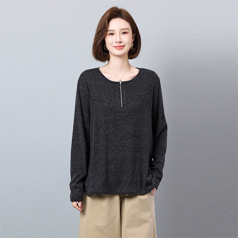 2025秋季新品常规长袖宽松型纯色休闲风圆领长袖T恤高品质面料，女装T恤，秋牧寒烟