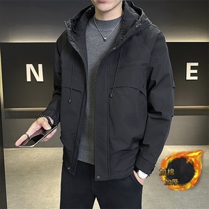703-C12-P105 秋冬男士连帽防水大口袋 休闲棉衣夹克外套图片