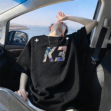 黑色