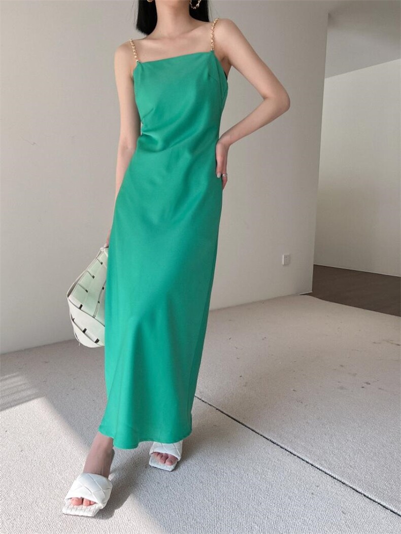 春季新款金属链条吊带绸缎裙，女装背心吊带，LION&CAT(2F)