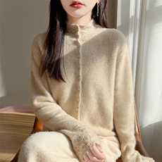 2025年秋季时尚百搭通勤简约休闲加厚镂空排扣开衫，女装羊毛衫，大美人高端店