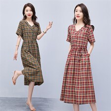连衣裙2022年夏季潮流舒适简约时尚中长款圆领格子，女装连衣裙，贵人树