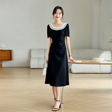 轻奢高级感蕾丝花边方领连衣裙女2024夏季新款赫本风气质显瘦裙子，女装连衣裙，安之芮娜