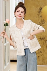 新中式国风洋气百搭小香风短款蕾丝上衣女2025开春新款小个子外套，女装短外套，布芭啦