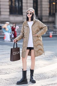 袋口盘扣长款羽绒服图片