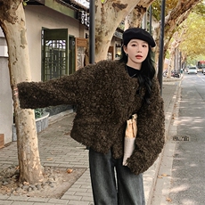 红羊羔毛外套女2024冬小香风加厚短款皮毛一体时尚韩系加绒，女装短外套，2C317A