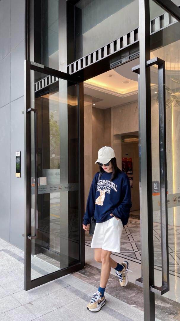 小猫图案卫衣，女装卫衣/绒衫，LL+