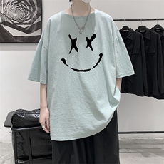 灰绿色