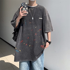 黑色