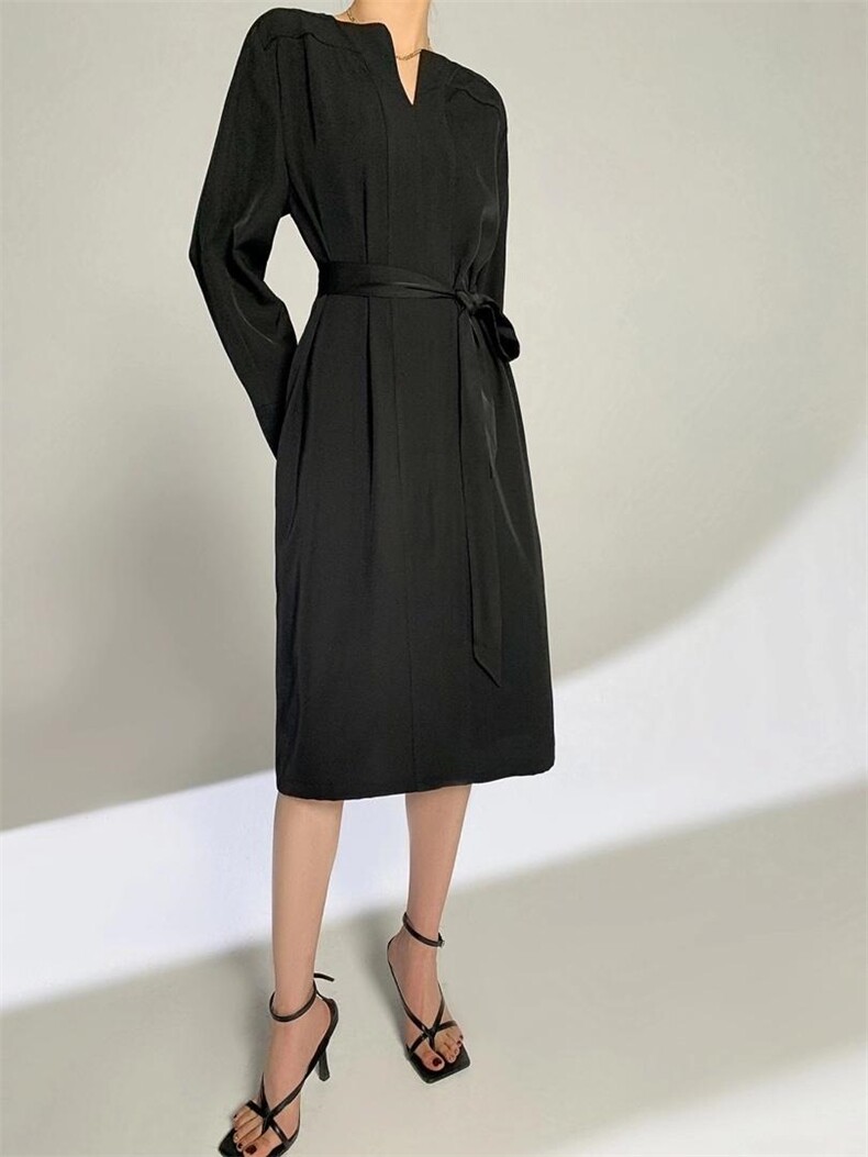 《现货》结构简约设计中长连衣裙，女装连衣裙，M&VC