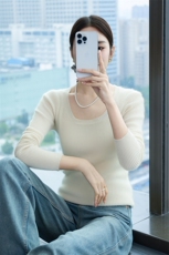 2024秋新款时尚简约百搭高级感羊绒衫女长袖显瘦气质打底衫，女装羊绒衫，百越羊绒