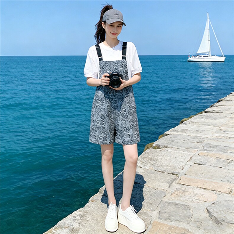 甜美休闲时尚运动套装女夏季新款圆领泡泡短袖提花背带短裤两件套,女装套装/套裙,江南
