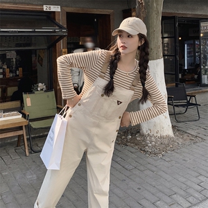 白色背带裤套装女2025春秋新款韩版显瘦俏皮减龄小个子休闲连体裤,花衬衫搭配白色毛马甲图片