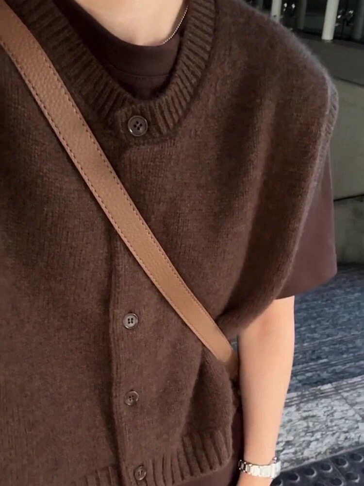 2025年秋季新款深色针织圆领系扣开衫时尚休闲通勤百搭，女装针织衫/毛衣，恩泰羊绒
