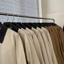 给力的风衣！大货3000件订单出货，女装风衣，素妮