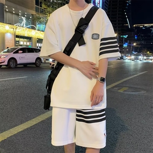 夏男运动套装三条杠条纹贴标短袖T恤短裤套装TZ18 P45图片