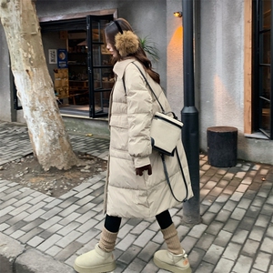 米白色松弛感针织拼接翻领长款羽绒服女2025冬季新款加厚保暖外套图片