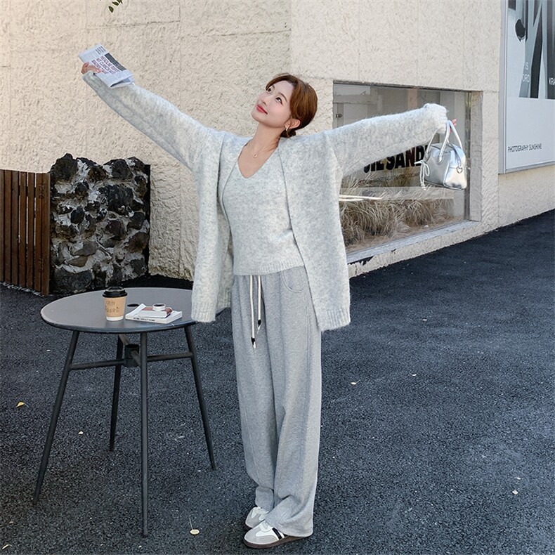 松弛感极简率性针织开衫背心两件套女秋季修身显瘦软加厚毛衣套装,女装套装/套裙,2C010