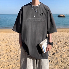 深灰色