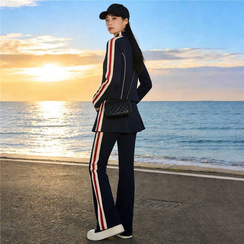 小个子穿搭时尚套装女春季新款条纹拼接开衫外套屁帘微喇裤三件套,女装套装/套裙,江南