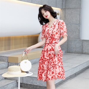 雪纺碎花连衣裙女2023夏仙女印花V领收腰不规则鱼尾裙连衣裙4881图片