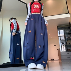 藏青色
