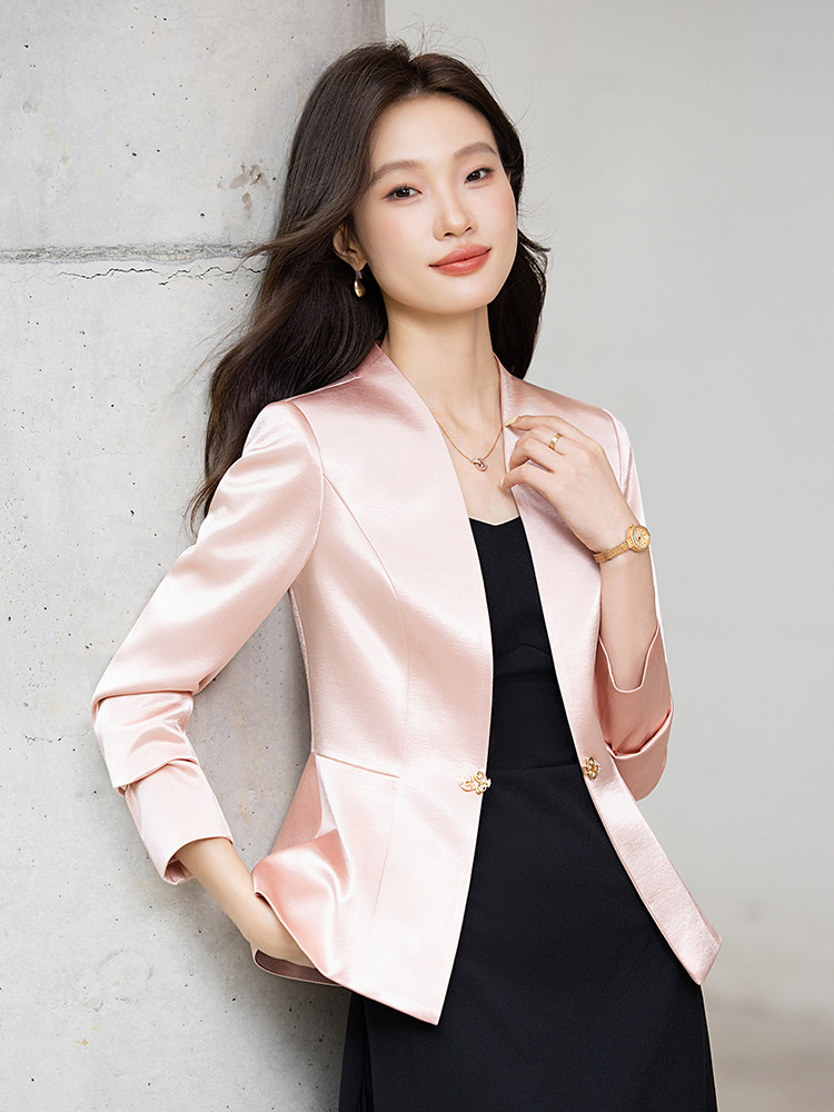 现货2025早秋新款醋酸缎面气质西装短款小外套女,女装短外套,时尚风爆