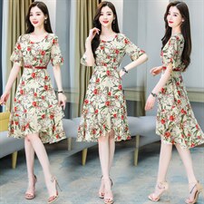 2021新款女气质显瘦法式高腰V领复古仙碎花松紧腰连衣裙送腰带，女装连衣裙，丽美静依