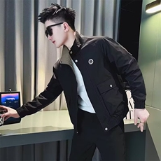黑色