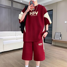 红色