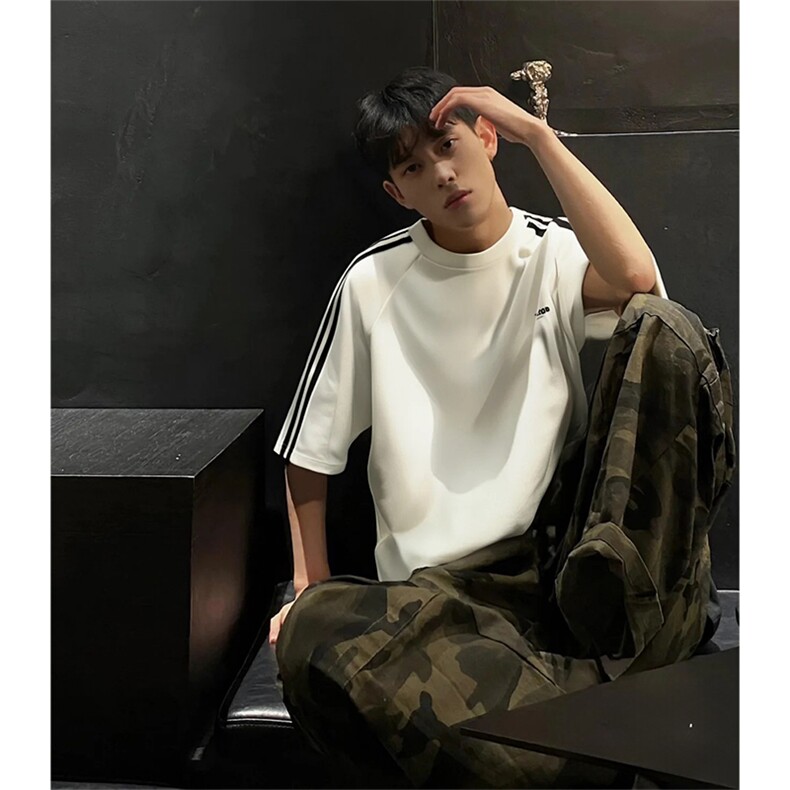 抖音得物供货240克宽松纯棉美式潮牌印花三杠全带短袖T恤AT1402，男装T恤，电商A443