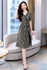 2022夏季新款时尚印花连衣裙，女装连衣裙，金典明美