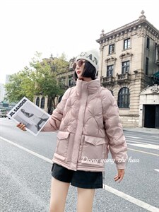 九宫格绣花时尚羽绒服图片