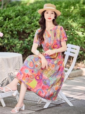 夏日多巴胺甜美印花棉麻连衣裙女2026新款收腰显瘦度假风气质长裙，女装连衣裙，倪叶myz