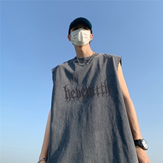 深灰色