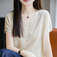 2025年秋季不连帽短袖V领短袖时尚百搭简约大方，女装T恤，暖圣羊羊绒
