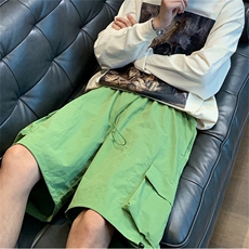 绿色