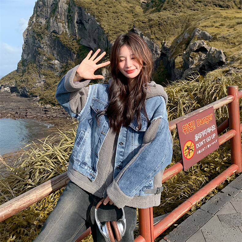 羊羔毛连帽拼接牛仔加厚派克服女冬季2024新款美式时髦机车服棉服,女装羊羔毛/颗粒绒,纯色衣恋