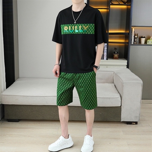 新款短袖t恤套装男夏季薄款休闲运动服潮牌印花华夫格短裤两件套图片