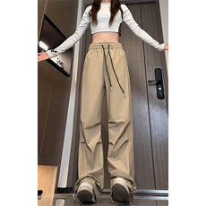 卡其色