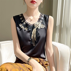 新款女装吊带背心蕾丝拼接无袖上衣显瘦百搭内搭打底衫夏季薄款，女装背心吊带，羊特美羊绒