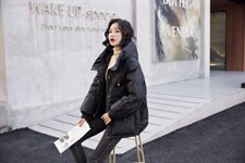 新款羽绒服，女装羽绒服，伊越