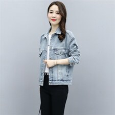 2021春季新款简约潮流时尚气质修身短款牛仔外套，女装牛仔外套，魅影