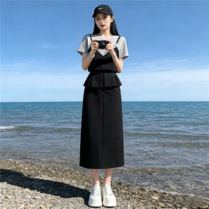 韩版休闲时尚运动套装女夏款蕾丝吊带拼接上衣开叉半身长裙两件套图片