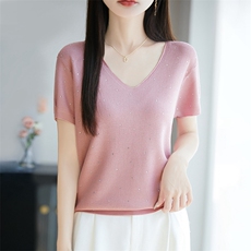 高级感夏季薄款桑蚕丝女短袖t恤时尚减龄V领洋气针织冰丝凉感上衣，女装T恤，暖烁特种纱工厂店