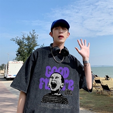 黑色