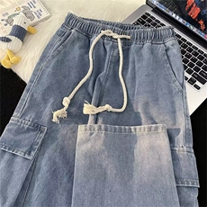 深蓝色